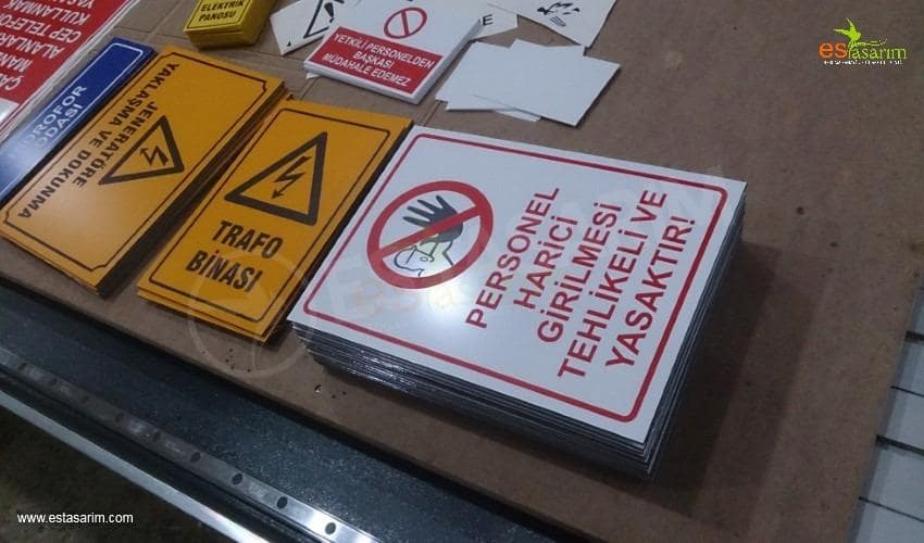 Es tasar m uyar levhas i g venli i levhalar 10Es Tasar m Reklam 